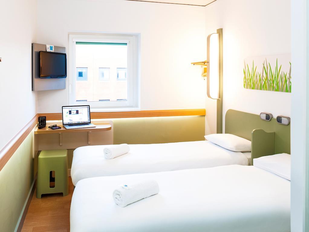 Ibis Budget London Гаунслоу Номер фото