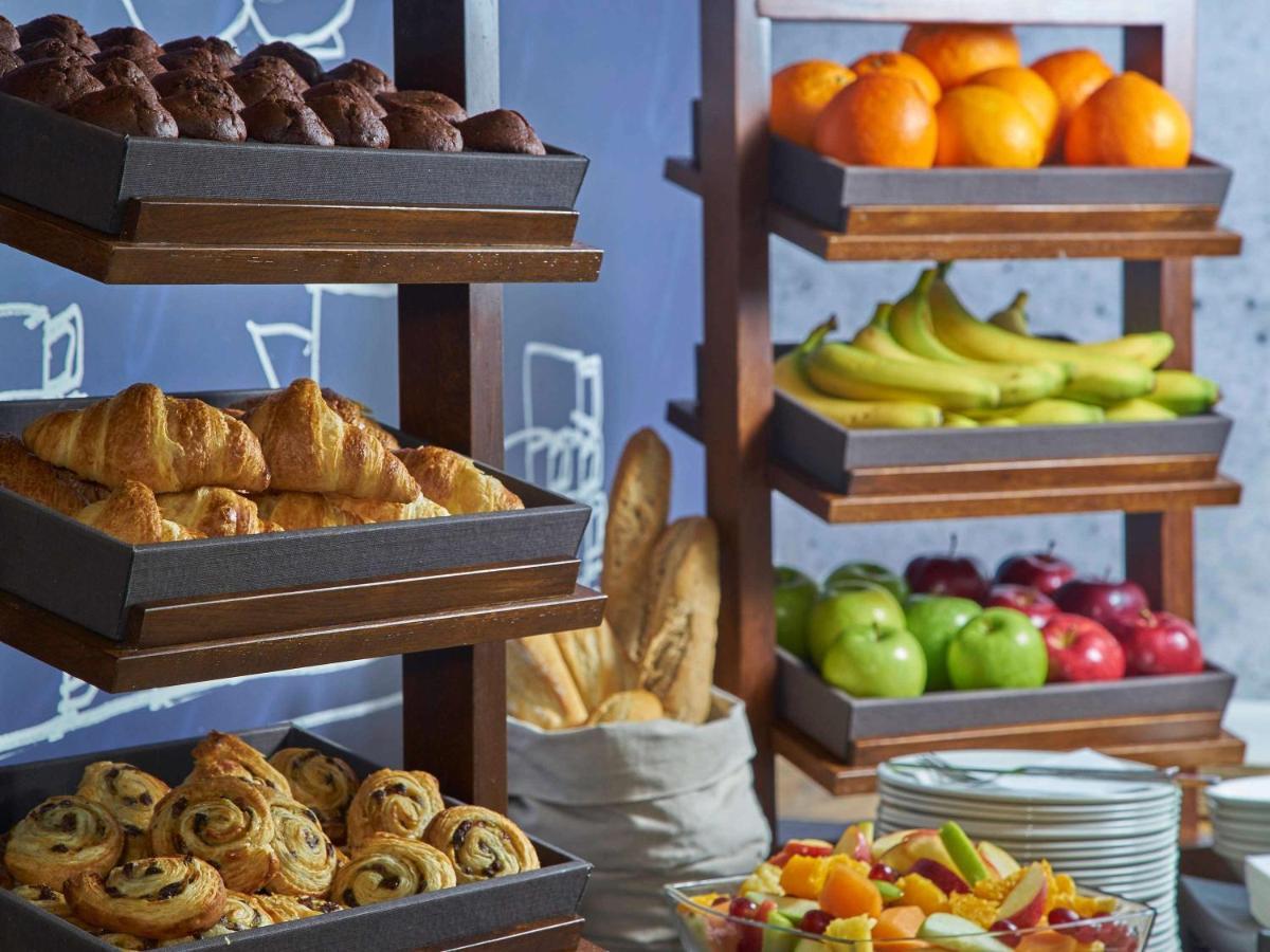 Ibis Budget London Гаунслоу Екстер'єр фото